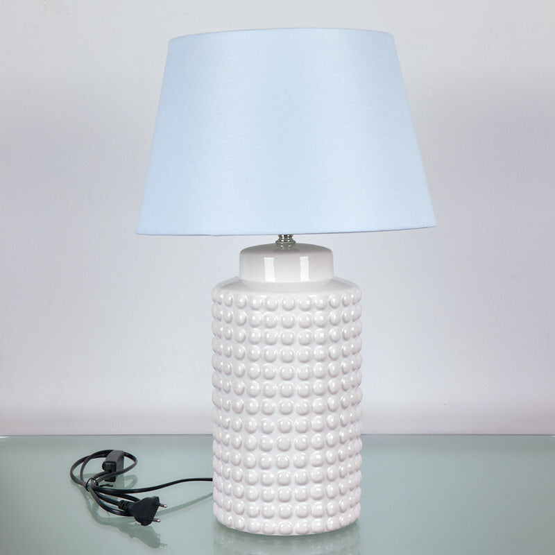 Weiße Keramik-Tischlampe mit Lampenschirm
