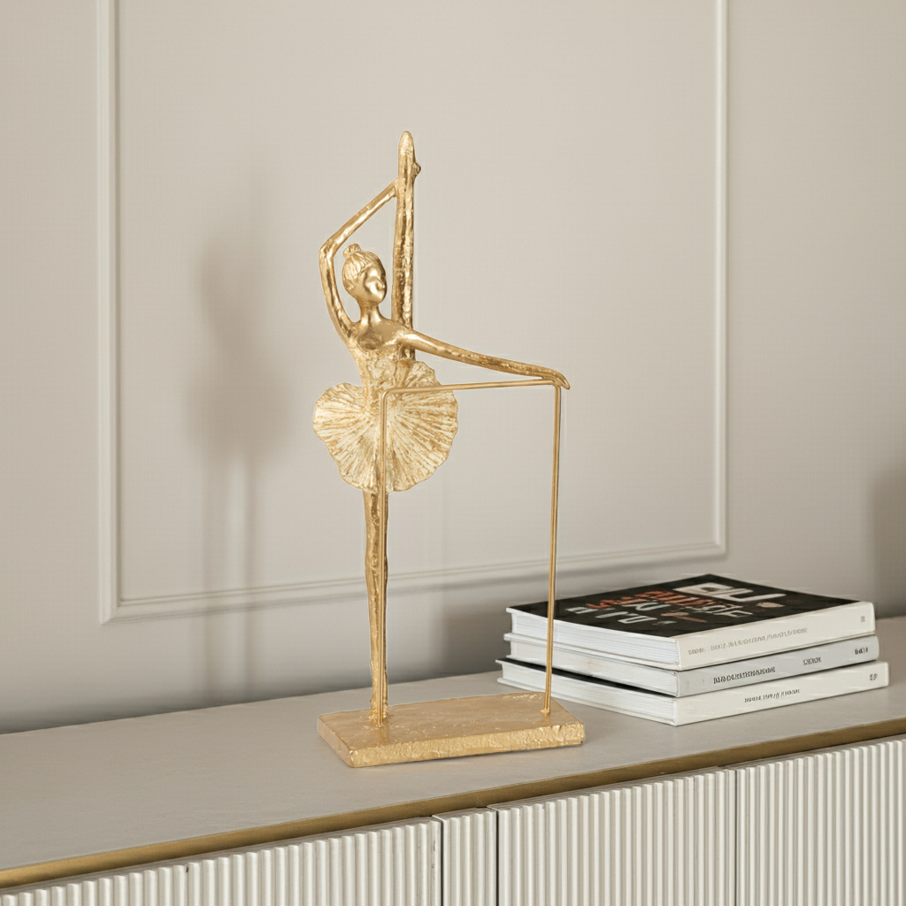 Escultura bailarina dourada
