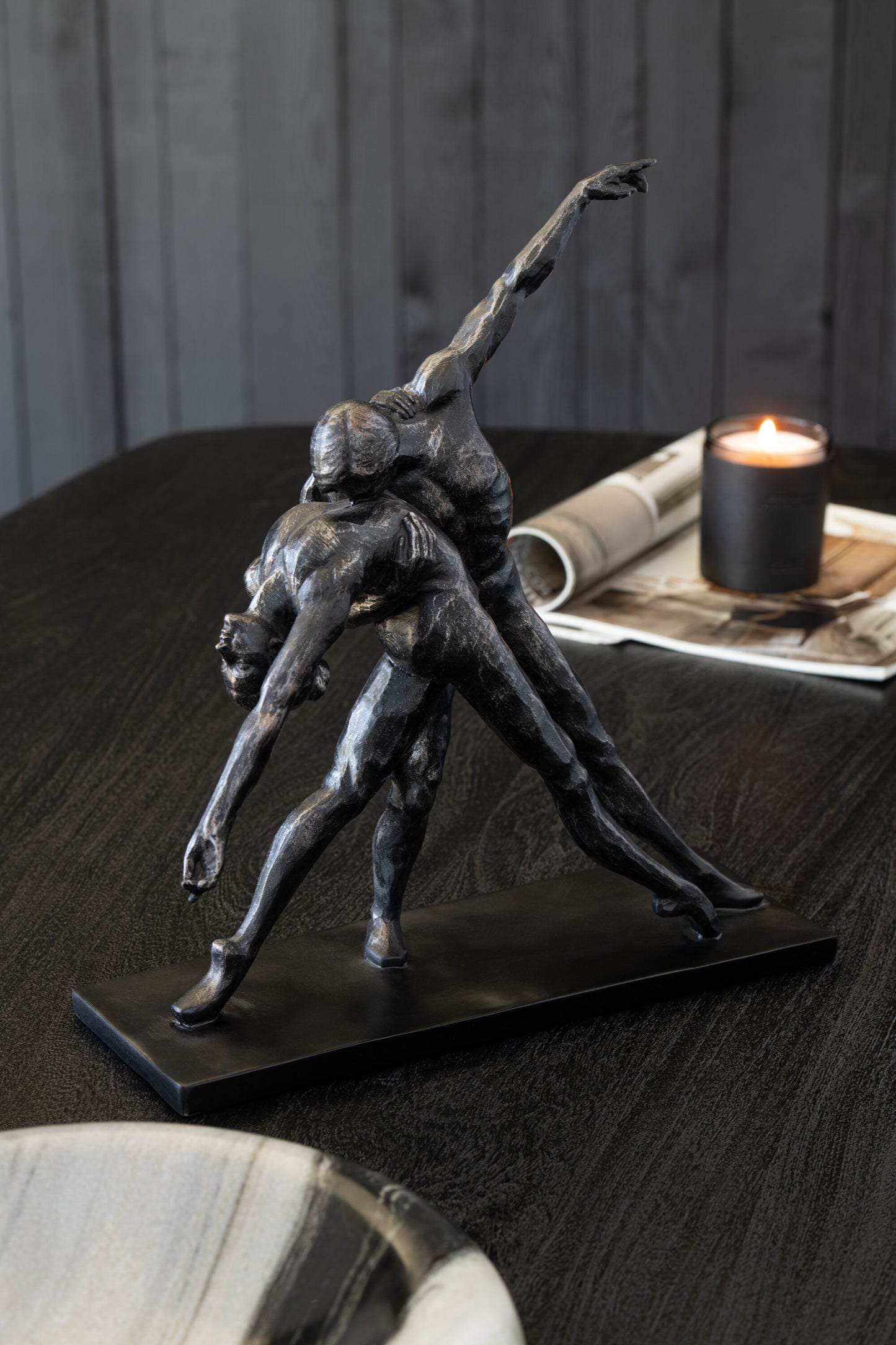 Escultura a Dança Preto