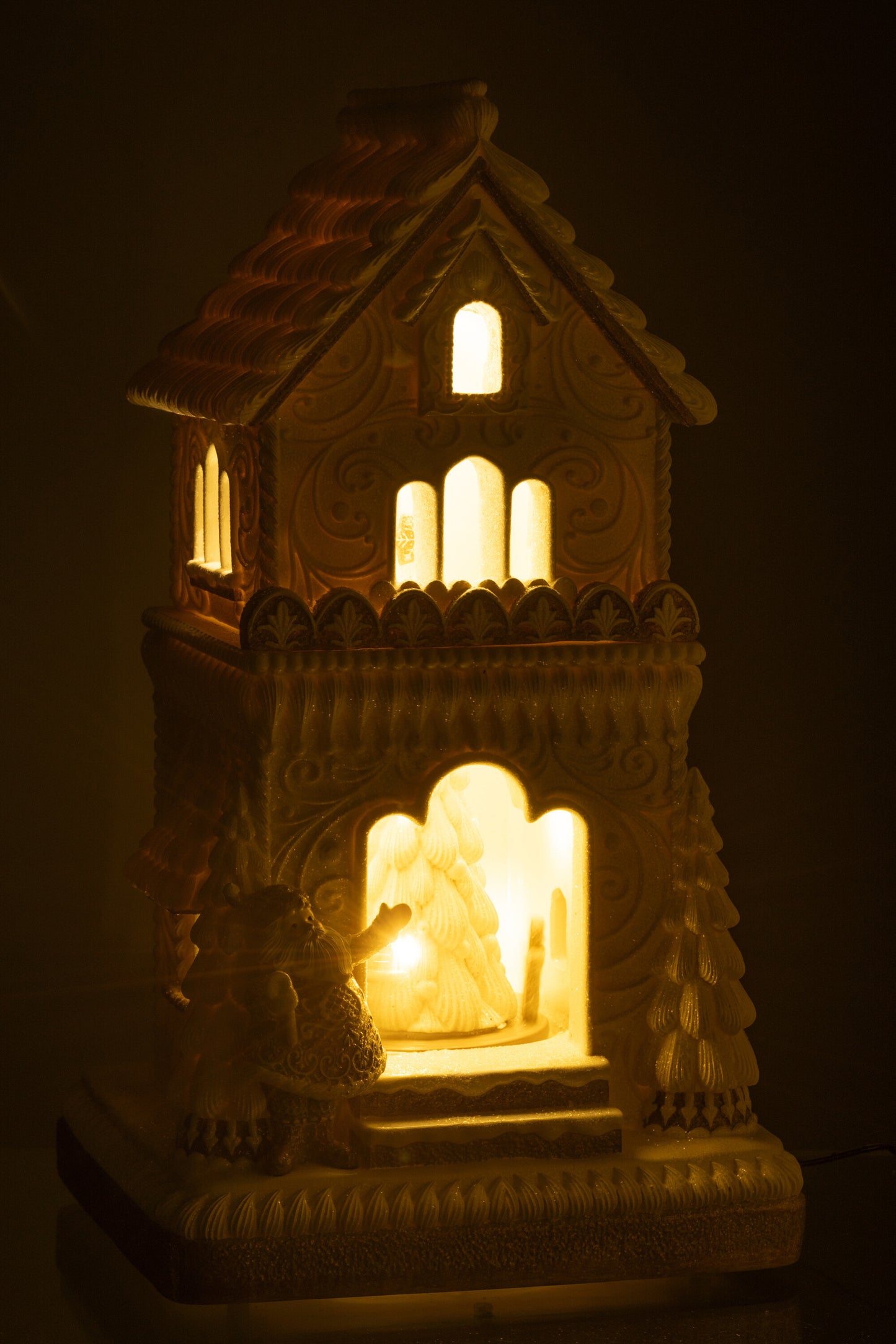 Casa de Natal Gingerbread com Pai Natal e Luz LED