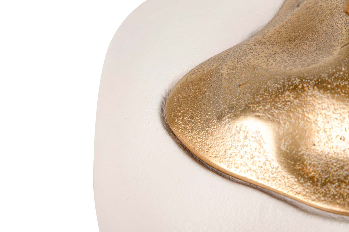Caixa em alumínio branco e dourado
