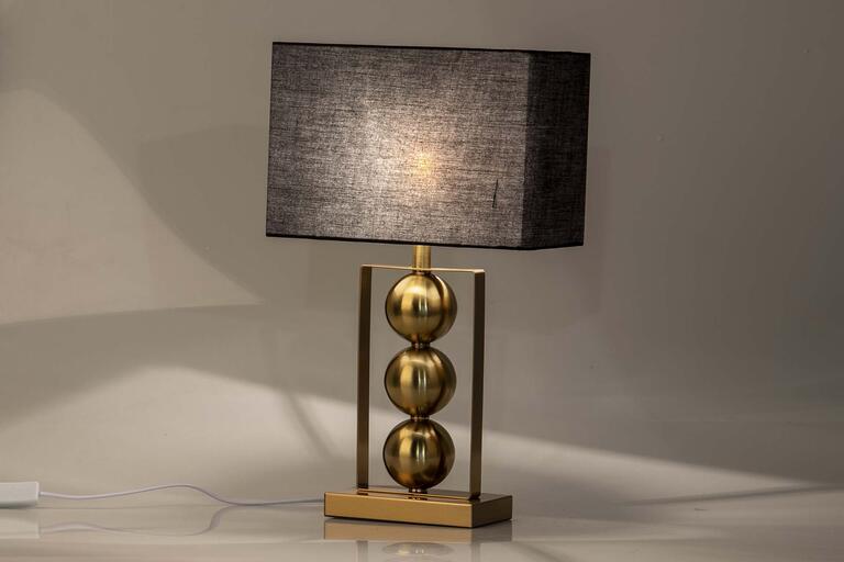 Candeeiro de mesa Indy dourado e preto