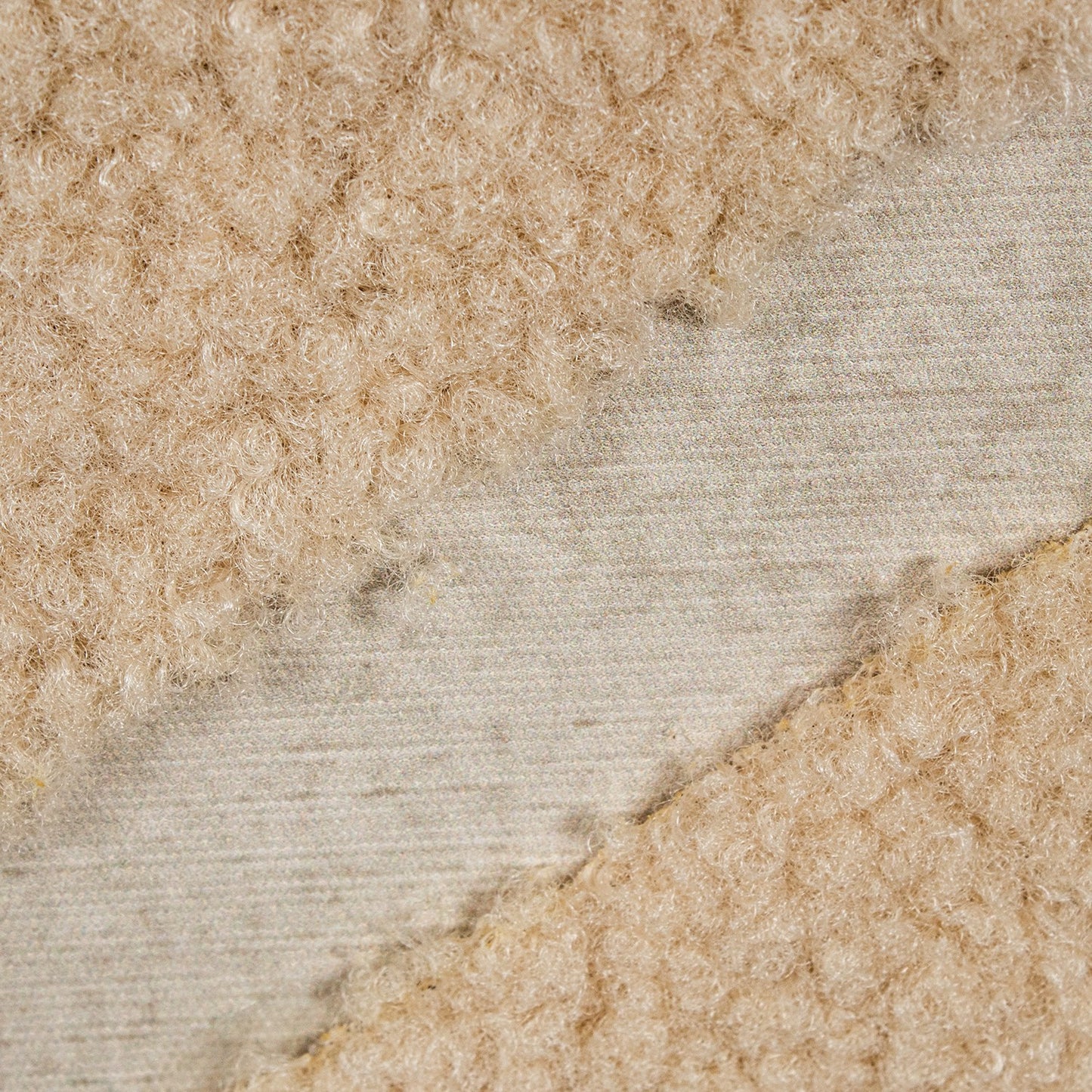 Quadro texturado em tecido e bege com moldura em madeira 80x120 cm