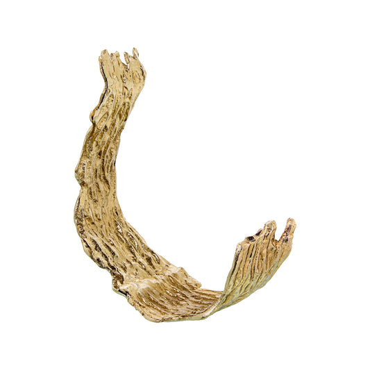 Escultura orgânica em dourado